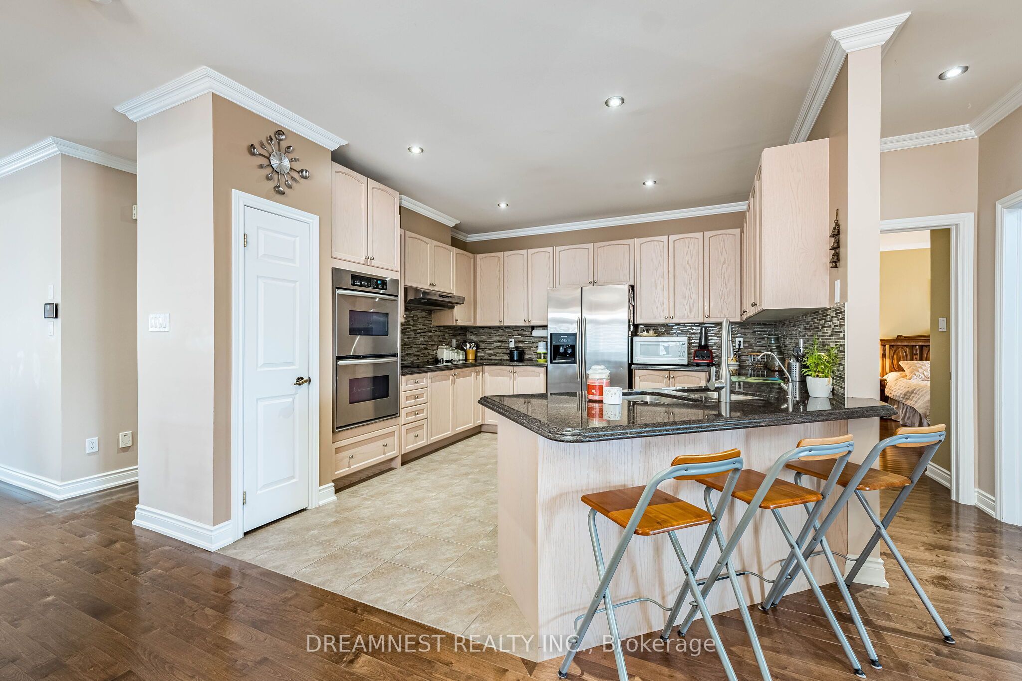 1515 Stewart Crescent Property Photo 10