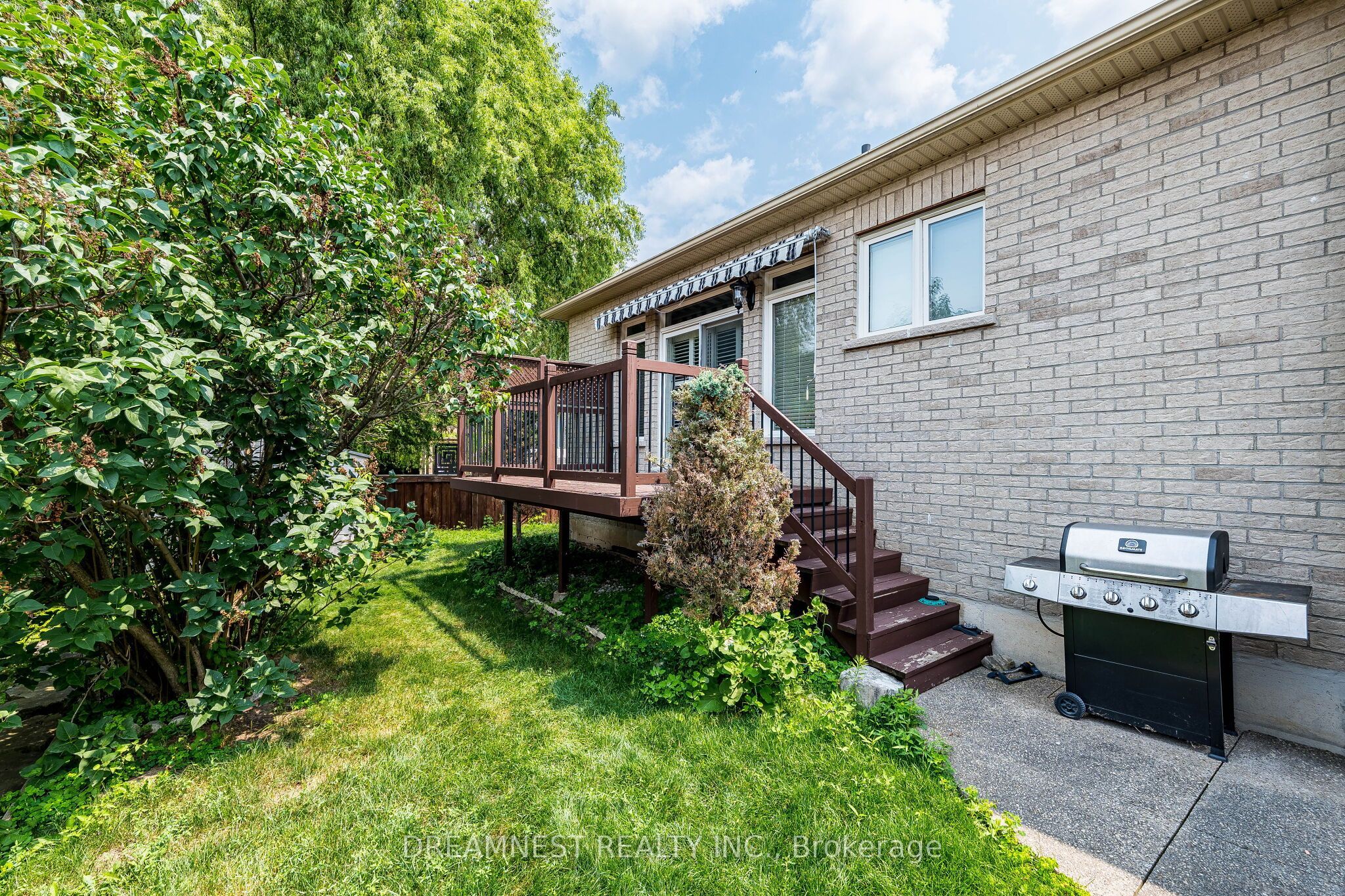 1515 Stewart Crescent Property Photo 35