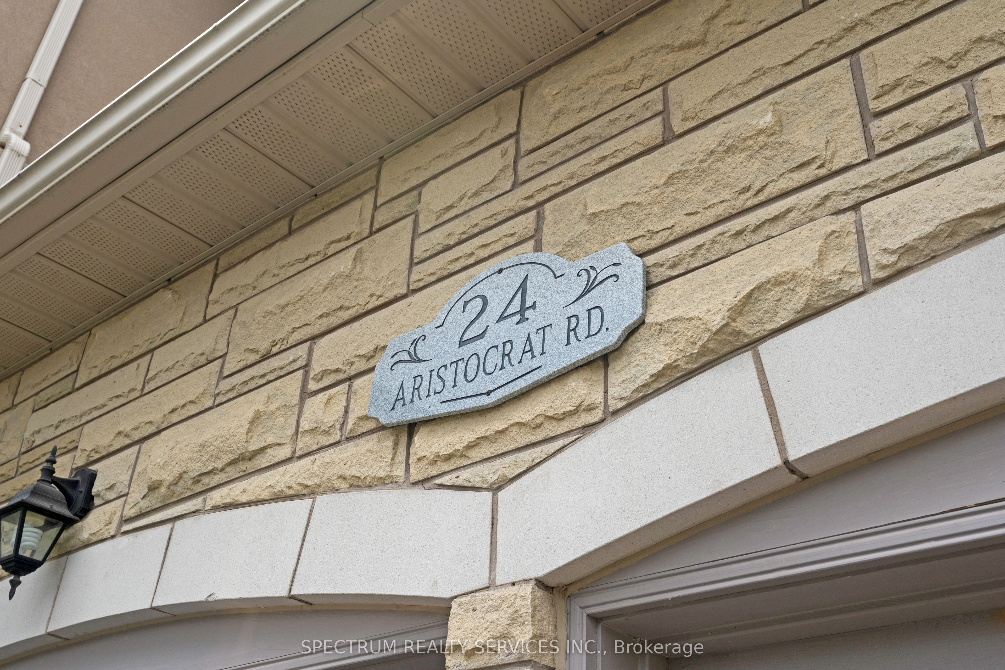 24 Aristocrat Road Property Photo 2
