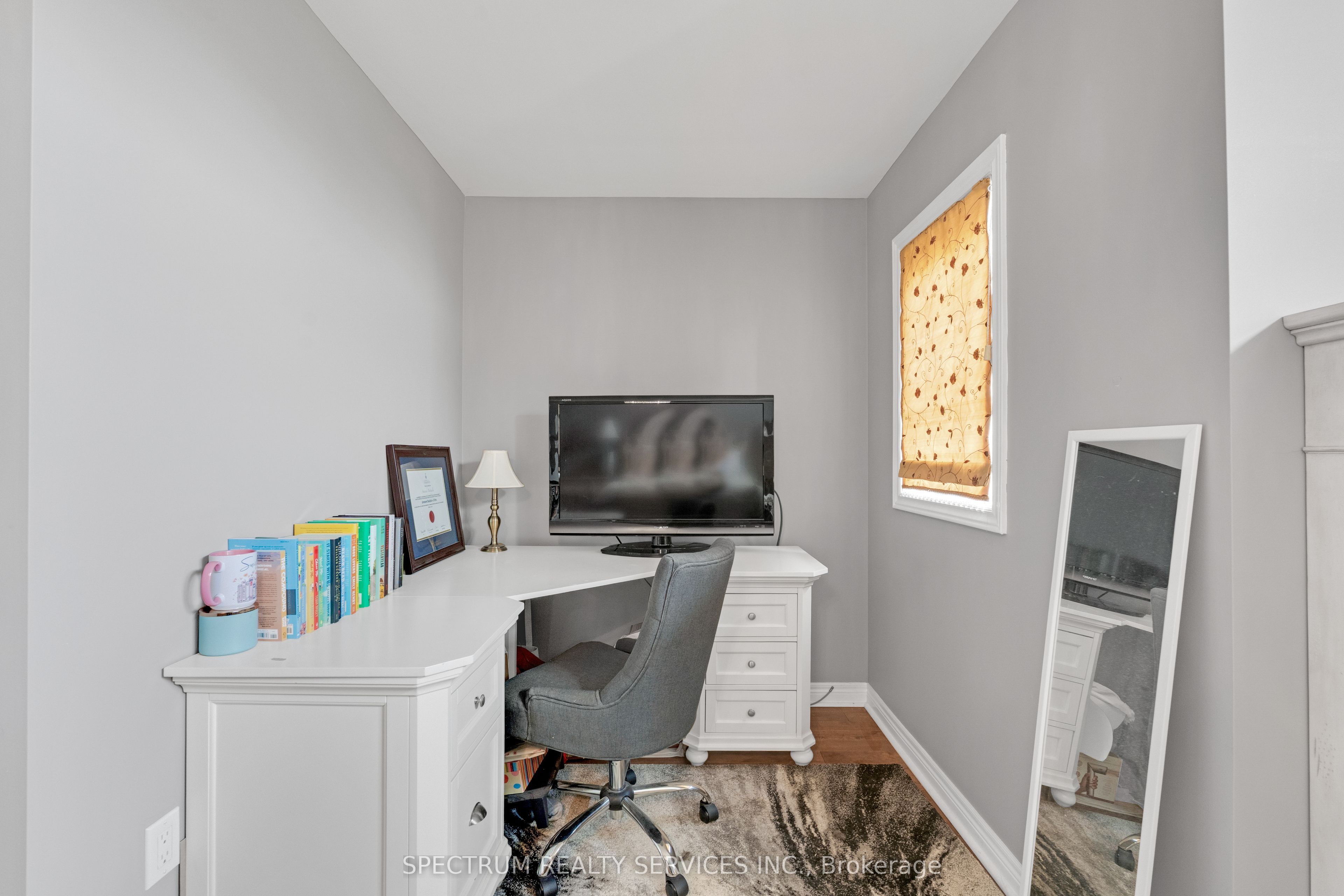 24 Aristocrat Road Property Photo 29
