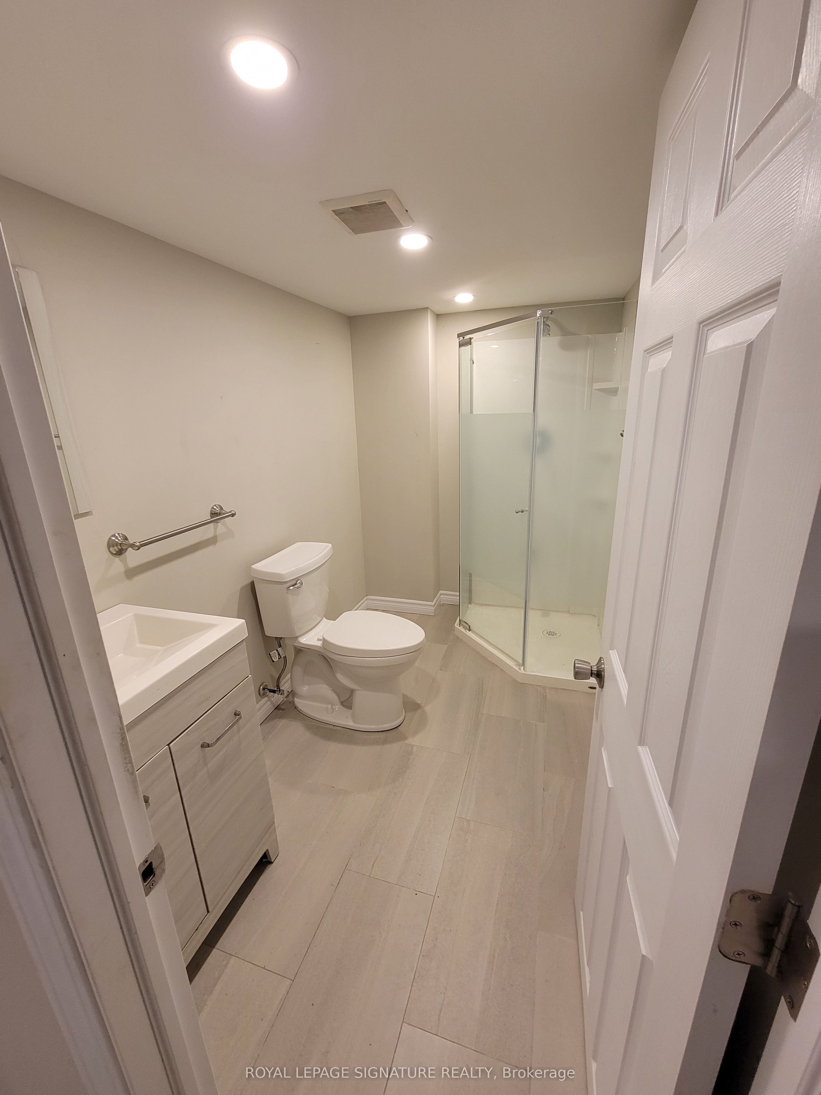 498 Horner Avenue L4 Property Photo 10