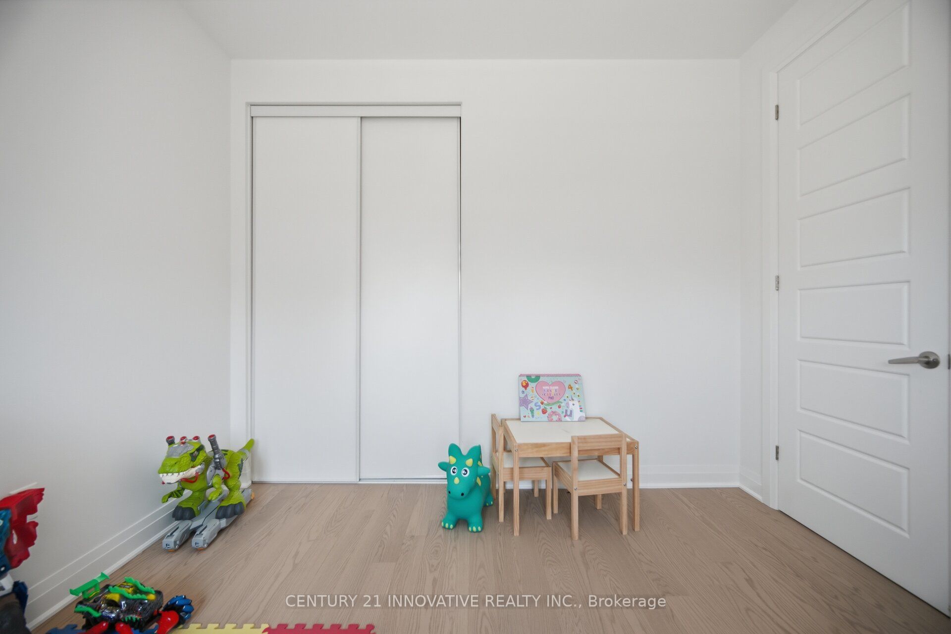 1282 Stirling Todd Terrace Property Photo 22