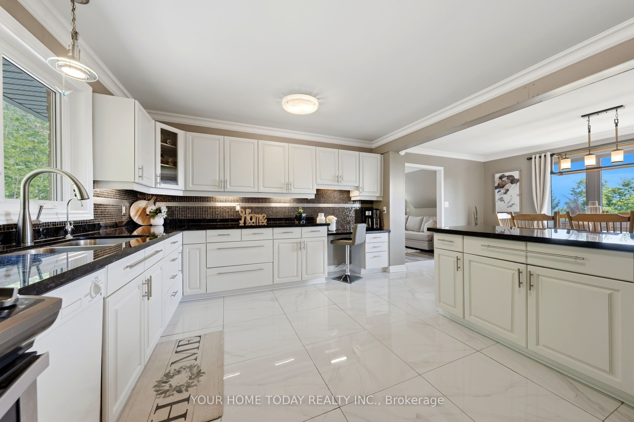 15585 Clayhill Road Property Photo 7