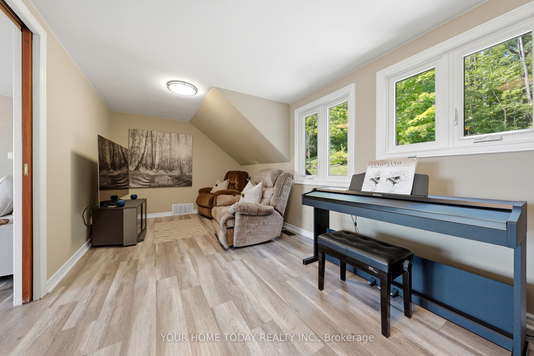 15585 Clayhill Road Property Photo 14
