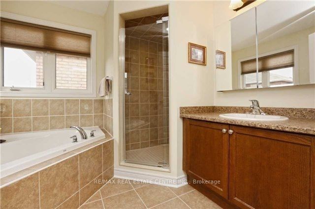 43 Joywill Court Property Photo 6