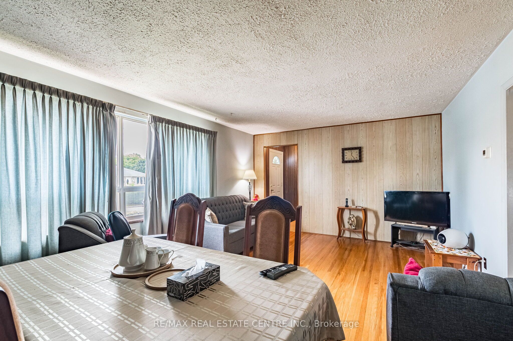 6939 Justine Drive Property Photo 10