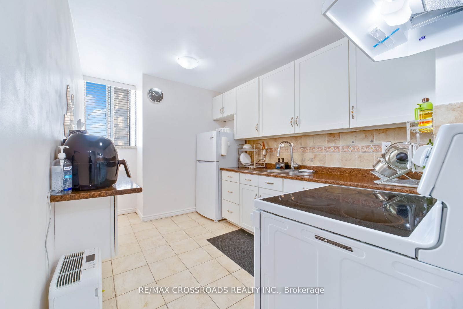 340 Dixon Road 1208 Property Photo 3