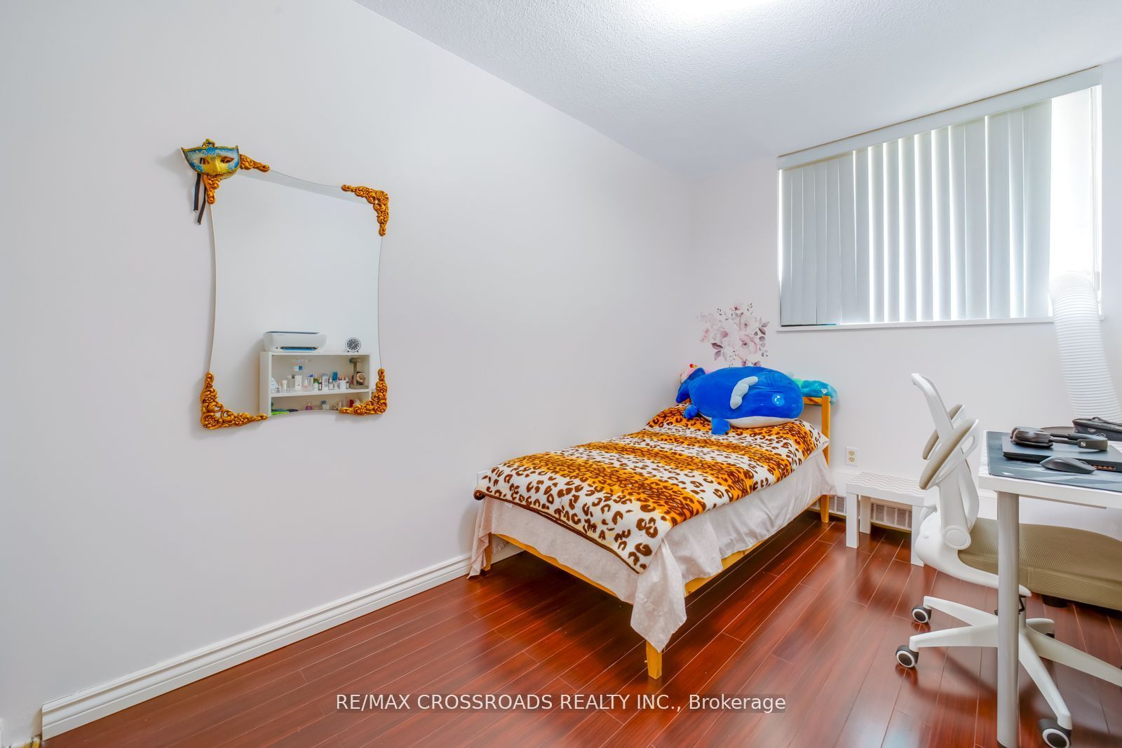 340 Dixon Road 1208 Property Photo 14