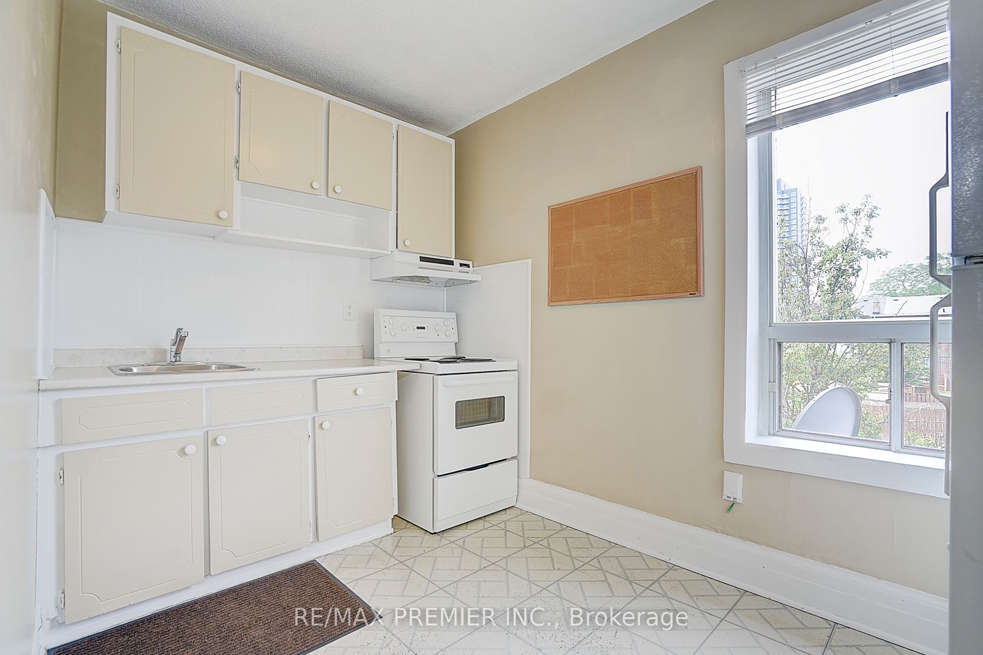 72 Symington Avenue Property Photo 33