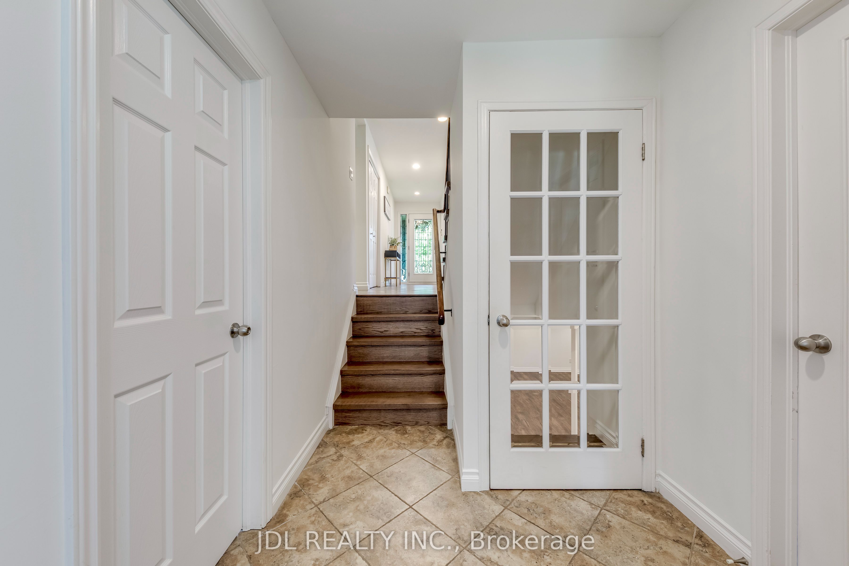 323 Warminster Drive S Property Photo 41