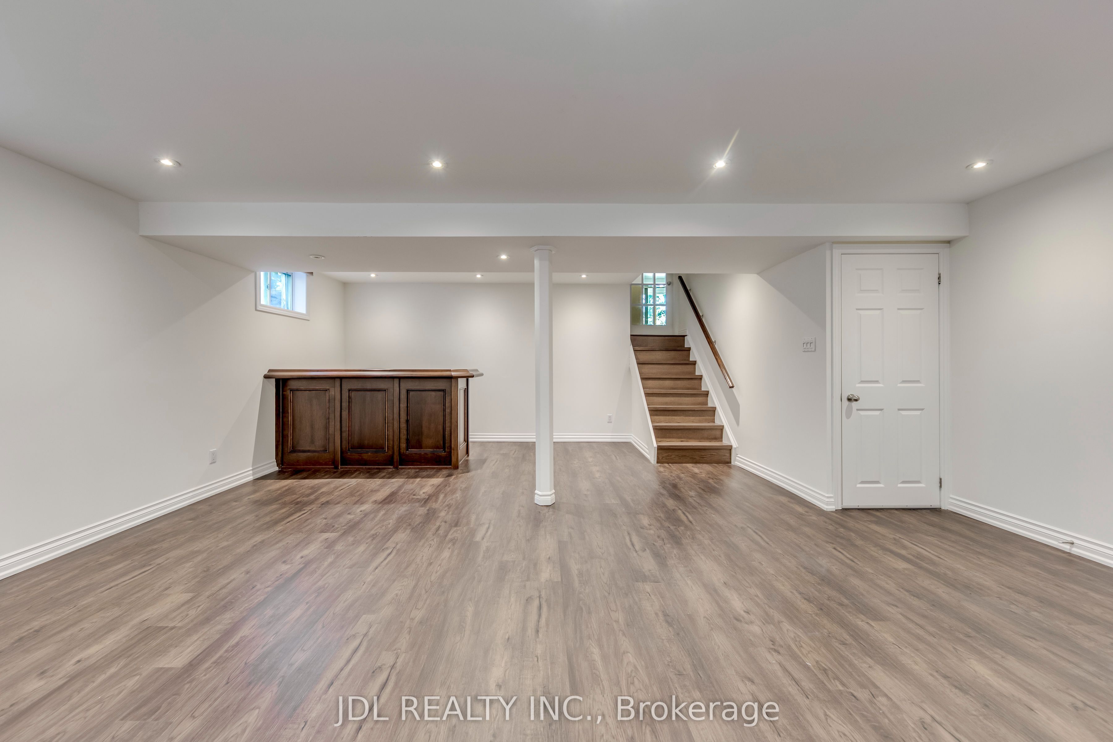323 Warminster Drive S Property Photo 42