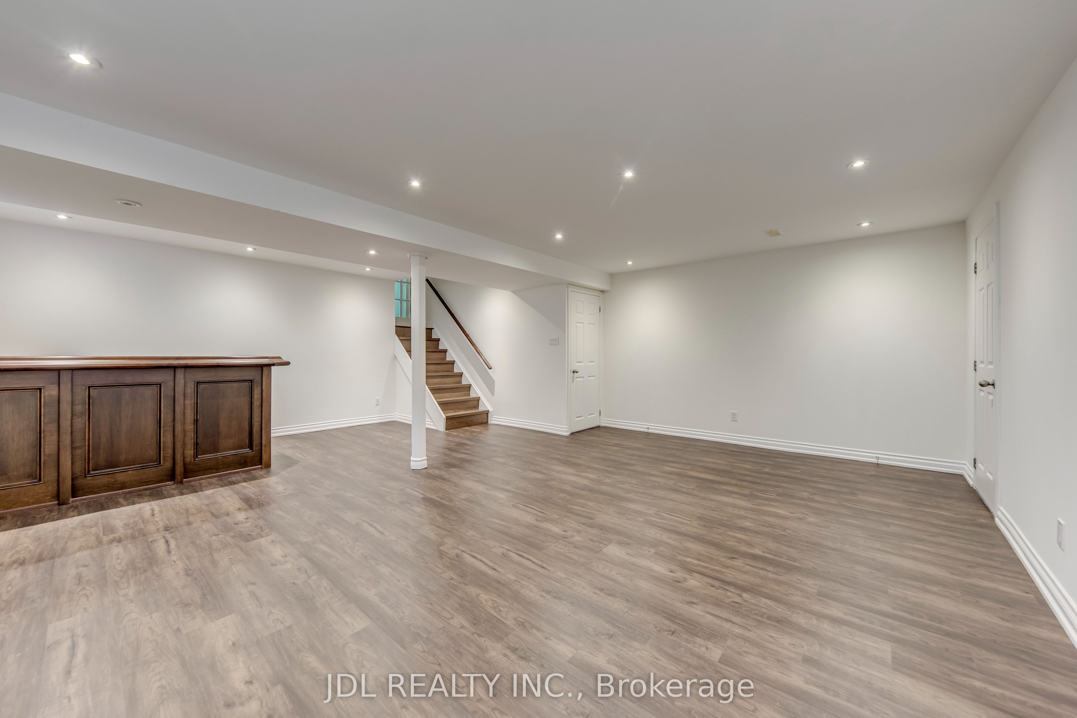 323 Warminster Drive S Property Photo 43