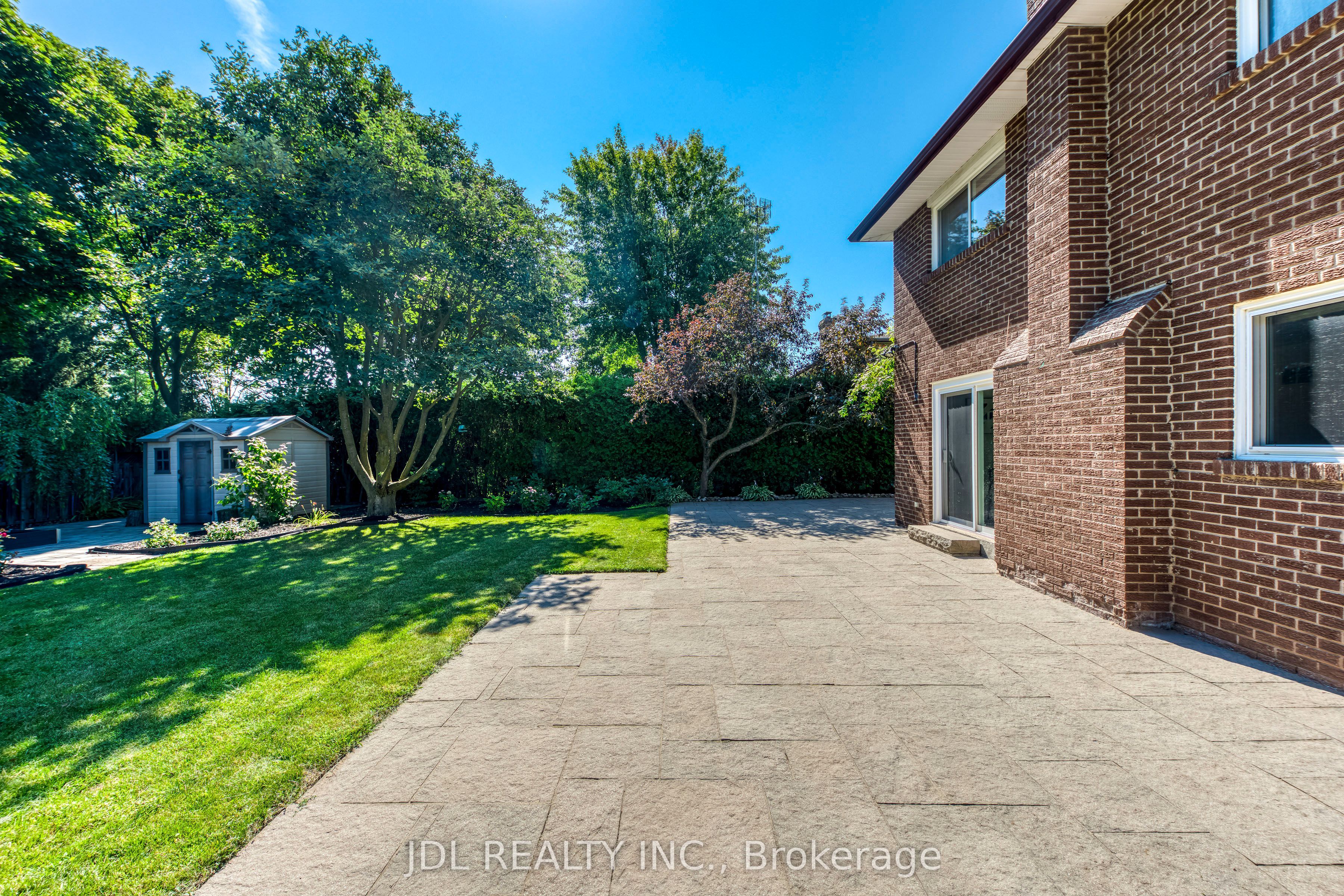 323 Warminster Drive S Property Photo 48
