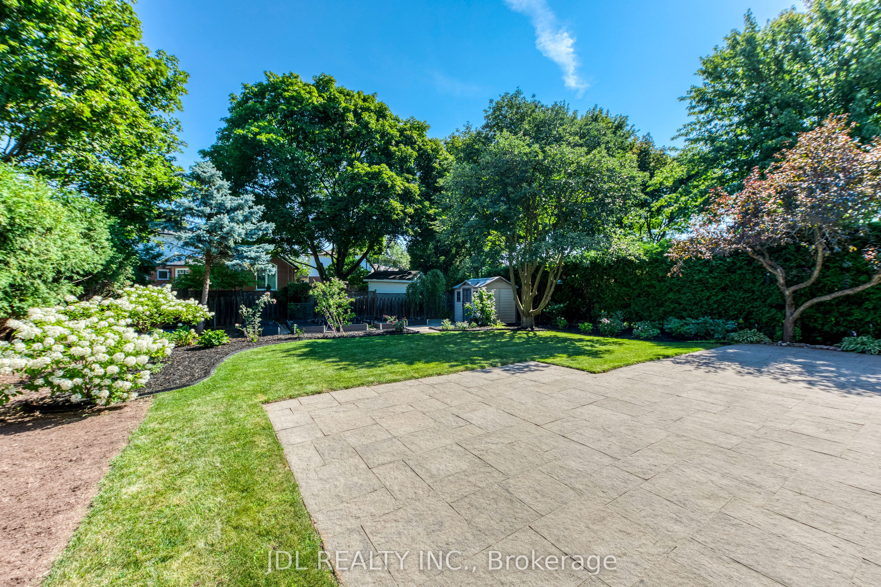 323 Warminster Drive S Property Photo 49