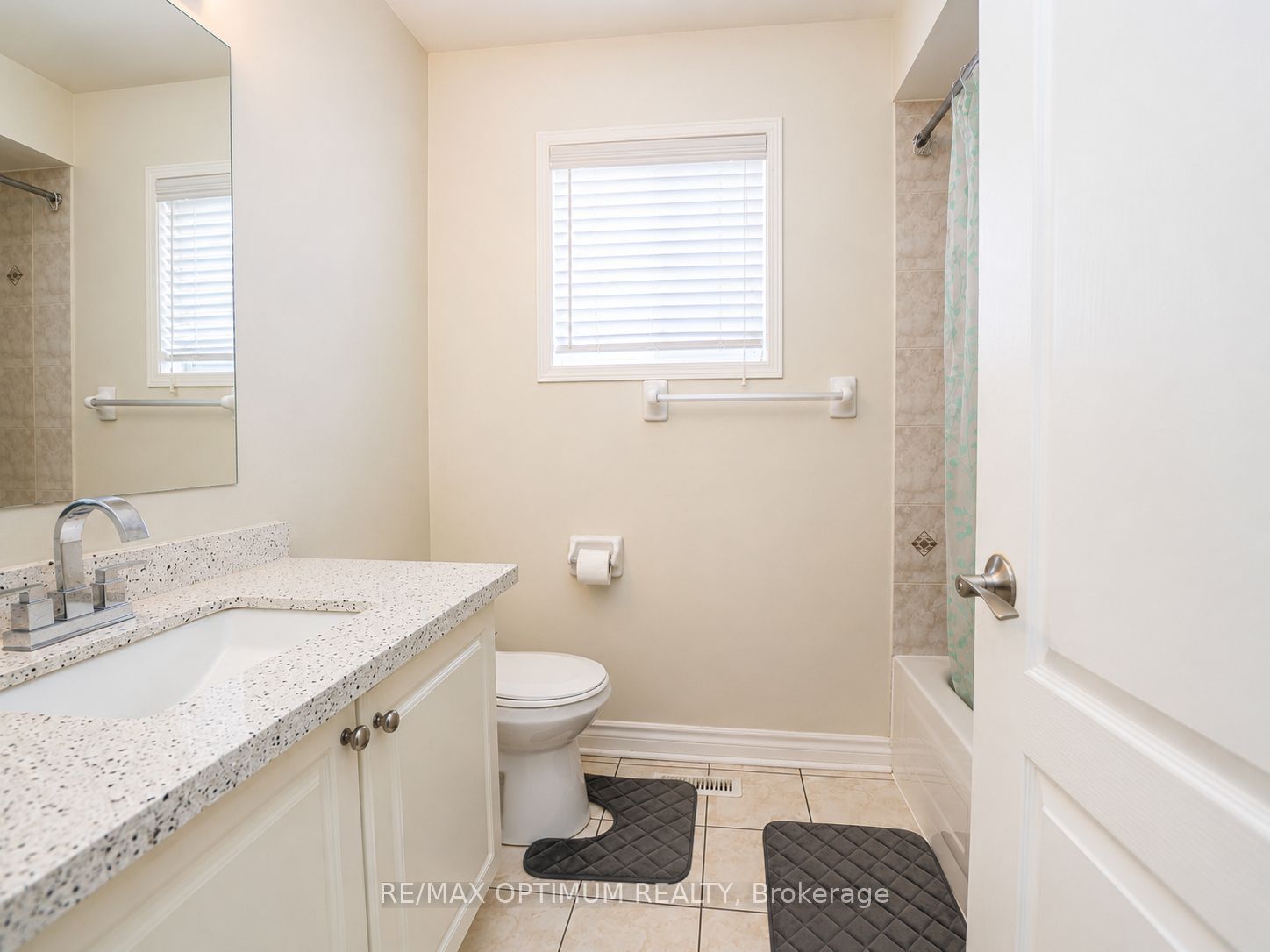 8 Topiary Lane Property Photo 17