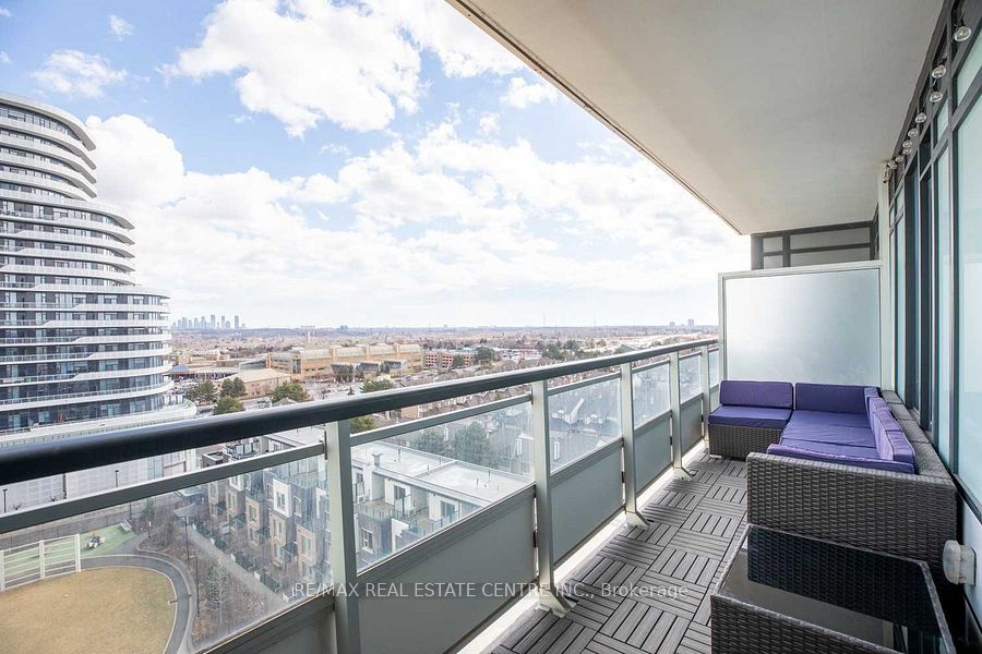 2560 Eglinton Avenue 903 Property Photo 11