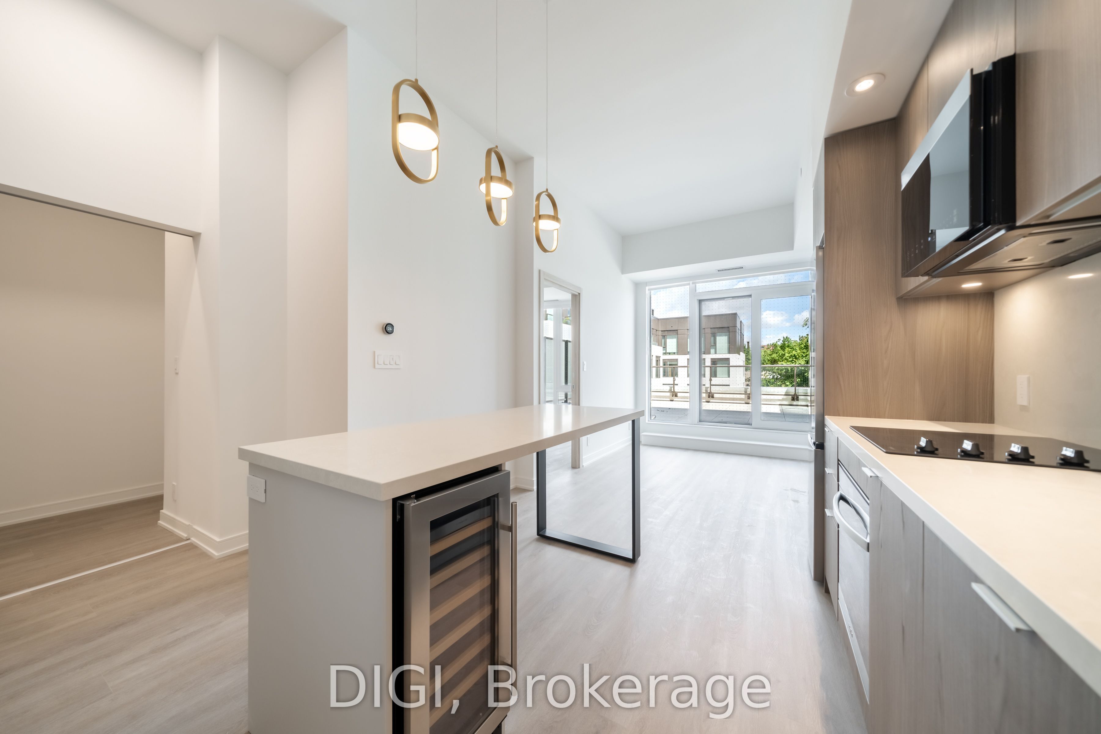 485 Perth Avenue W426 Property Photo 2