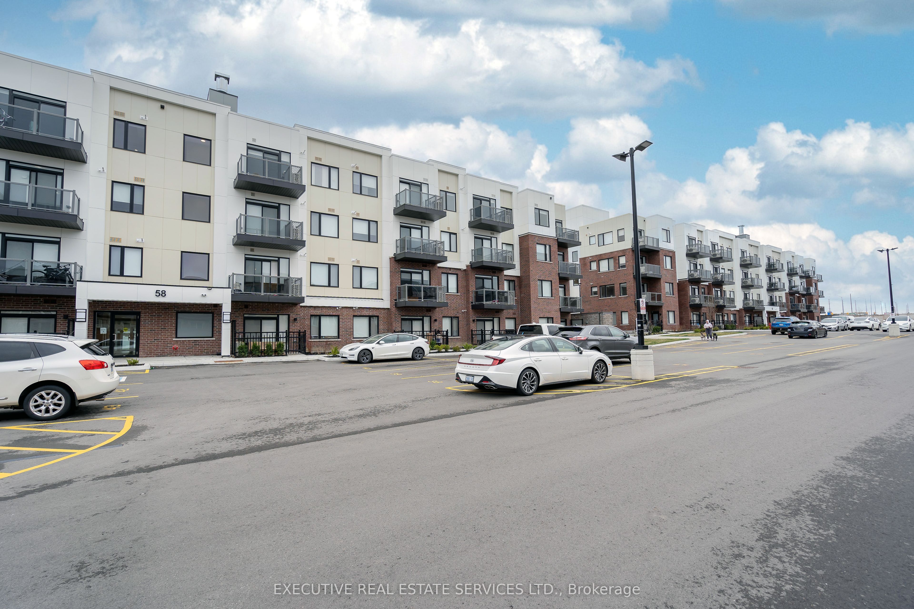 58 Sky Harbour Drive 402 Property Photo 1