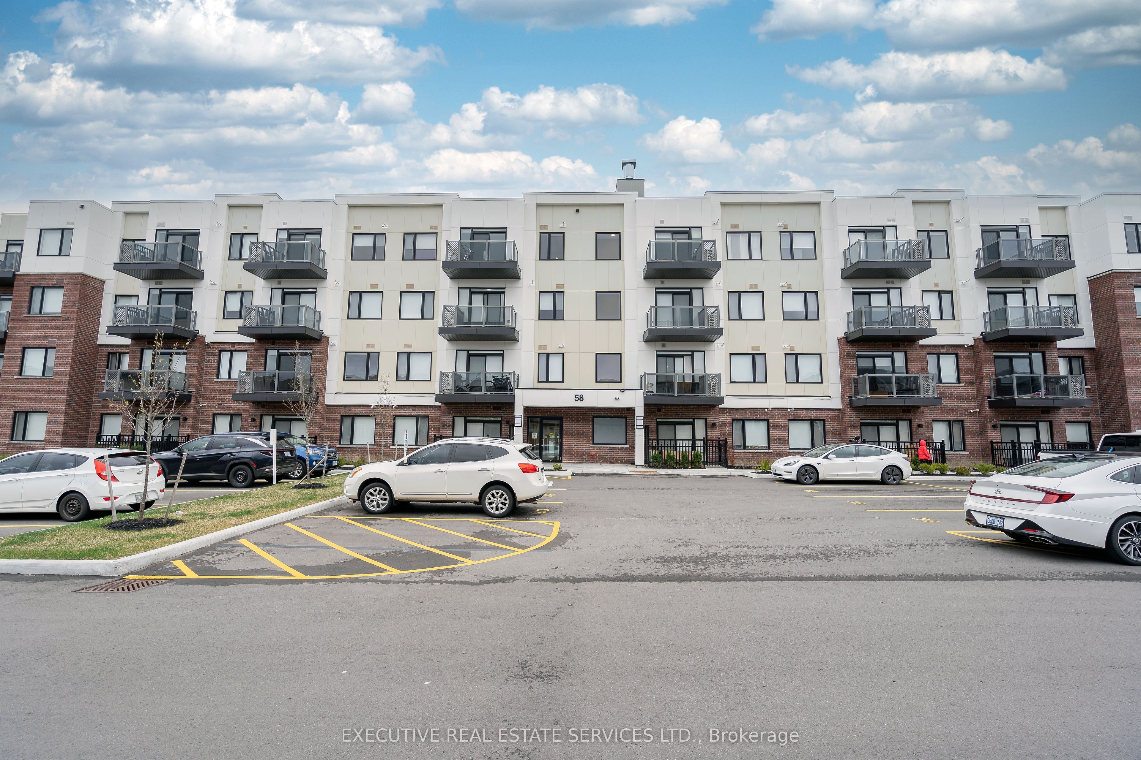 58 Sky Harbour Drive 402 Property Photo 3