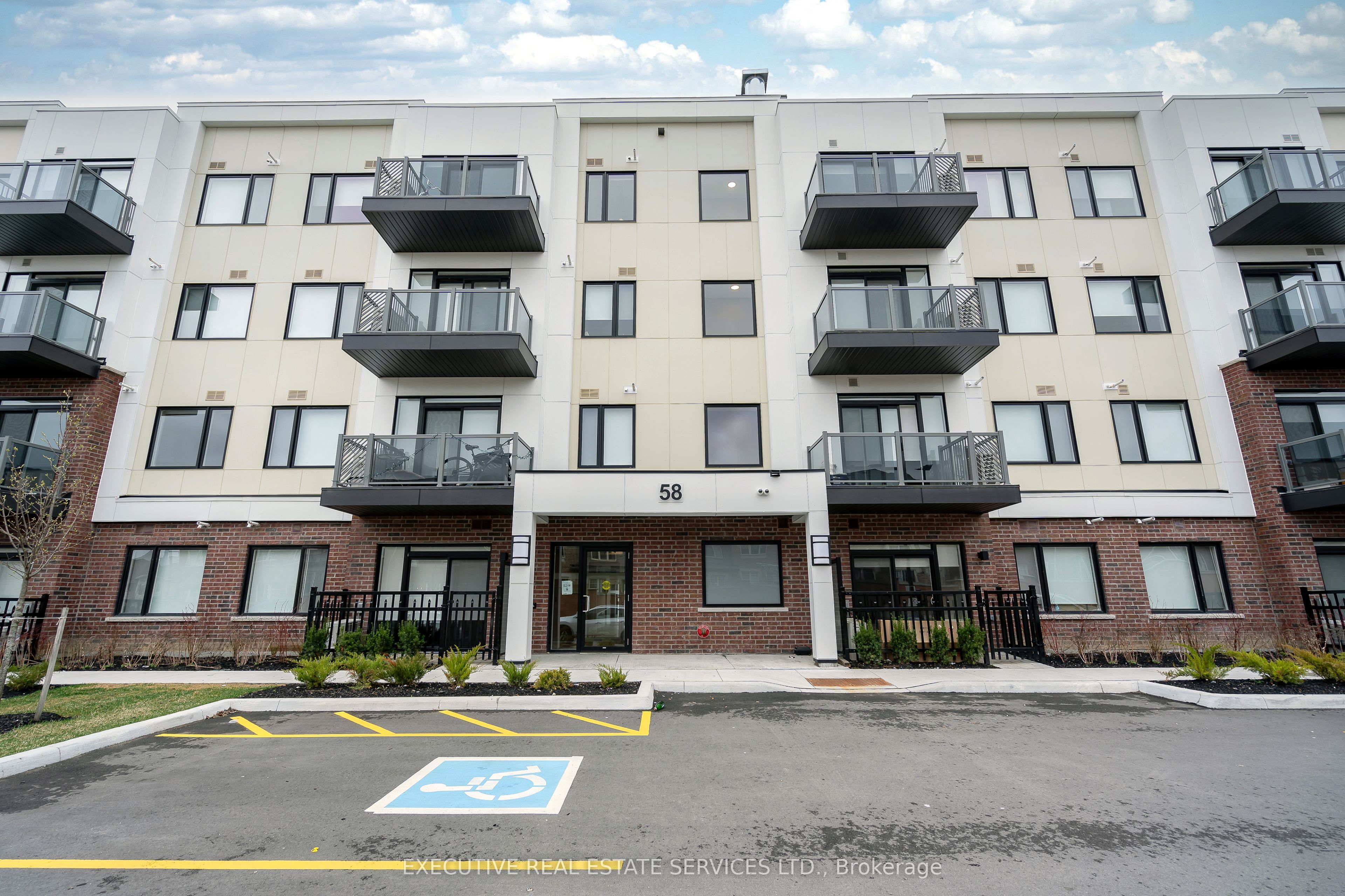 58 Sky Harbour Drive 402 Property Photo 4
