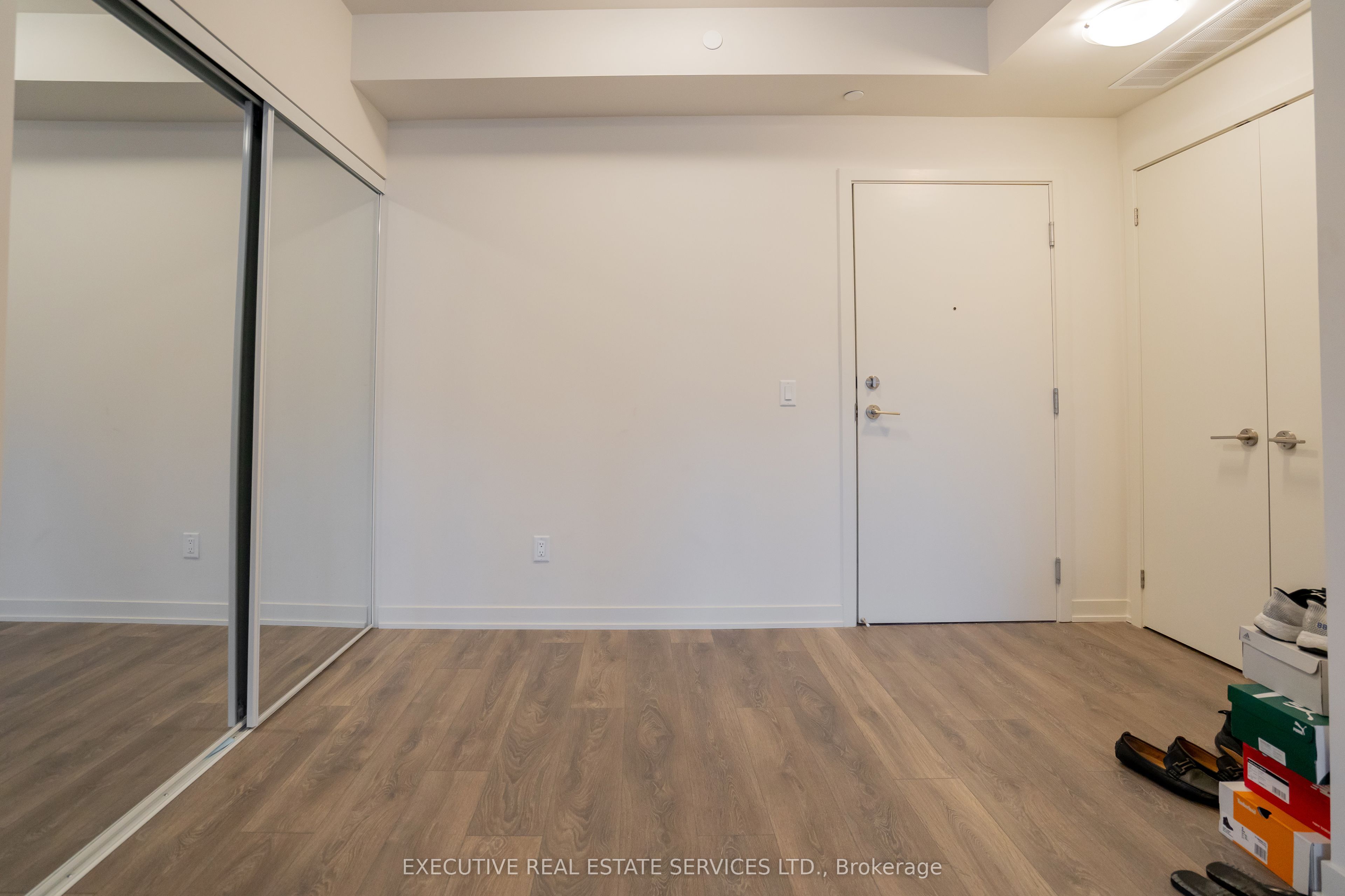 58 Sky Harbour Drive 402 Property Photo 15