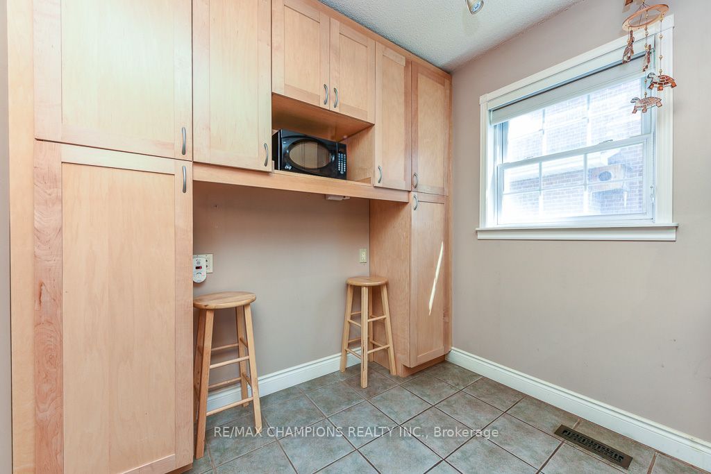 163 Simmons Boulevard Property Photo 13