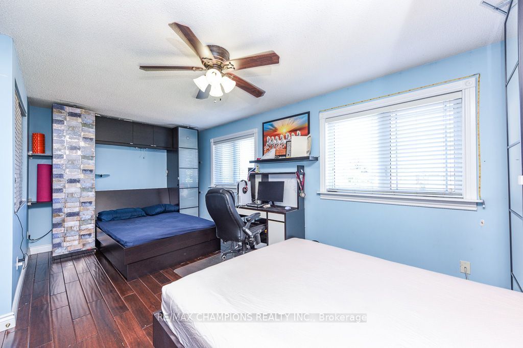 163 Simmons Boulevard Property Photo 16