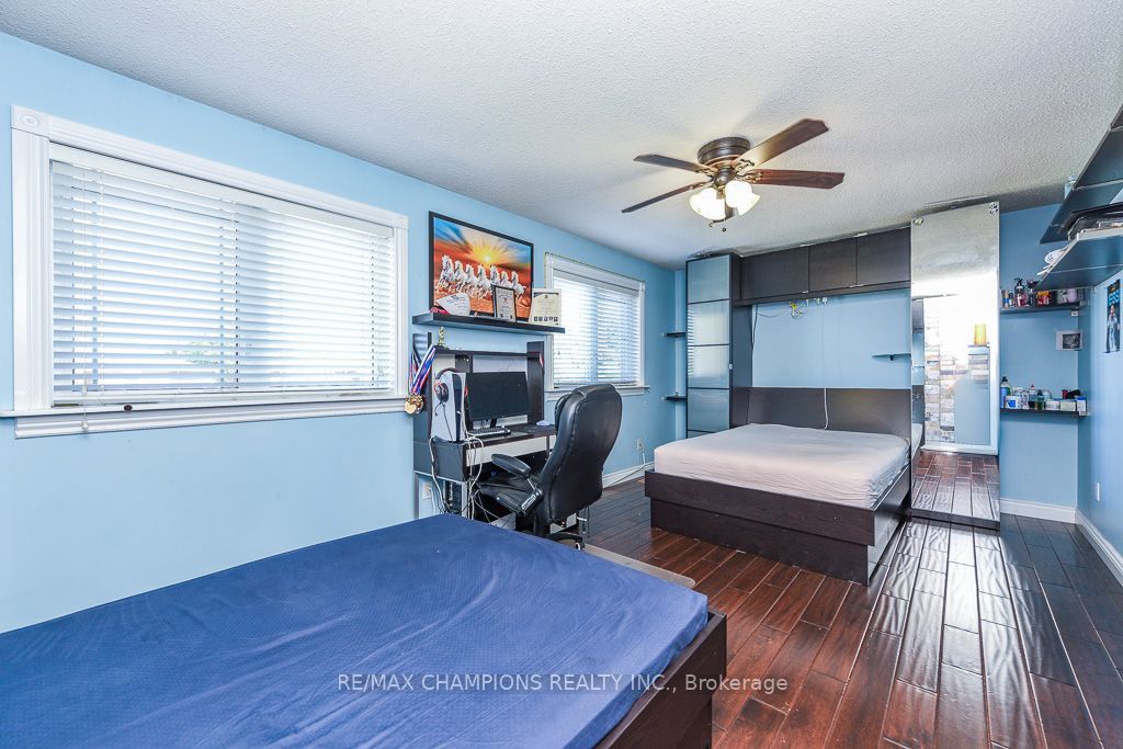 163 Simmons Boulevard Property Photo 17