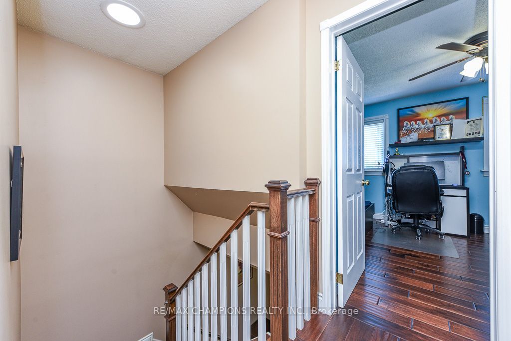 163 Simmons Boulevard Property Photo 19