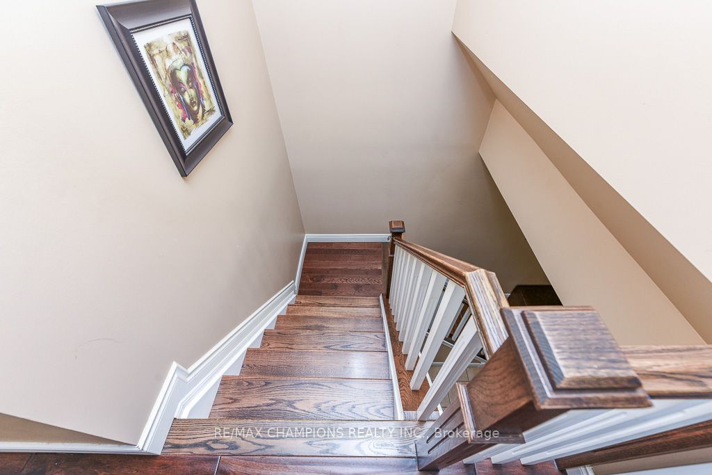 163 Simmons Boulevard Property Photo 20