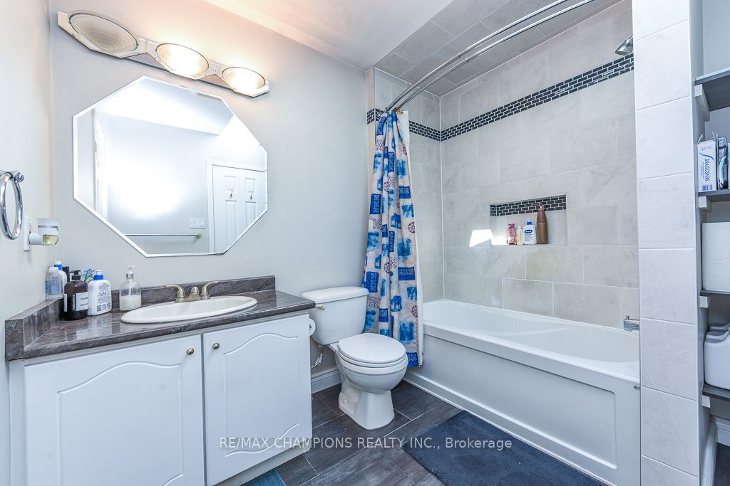 163 Simmons Boulevard Property Photo 25