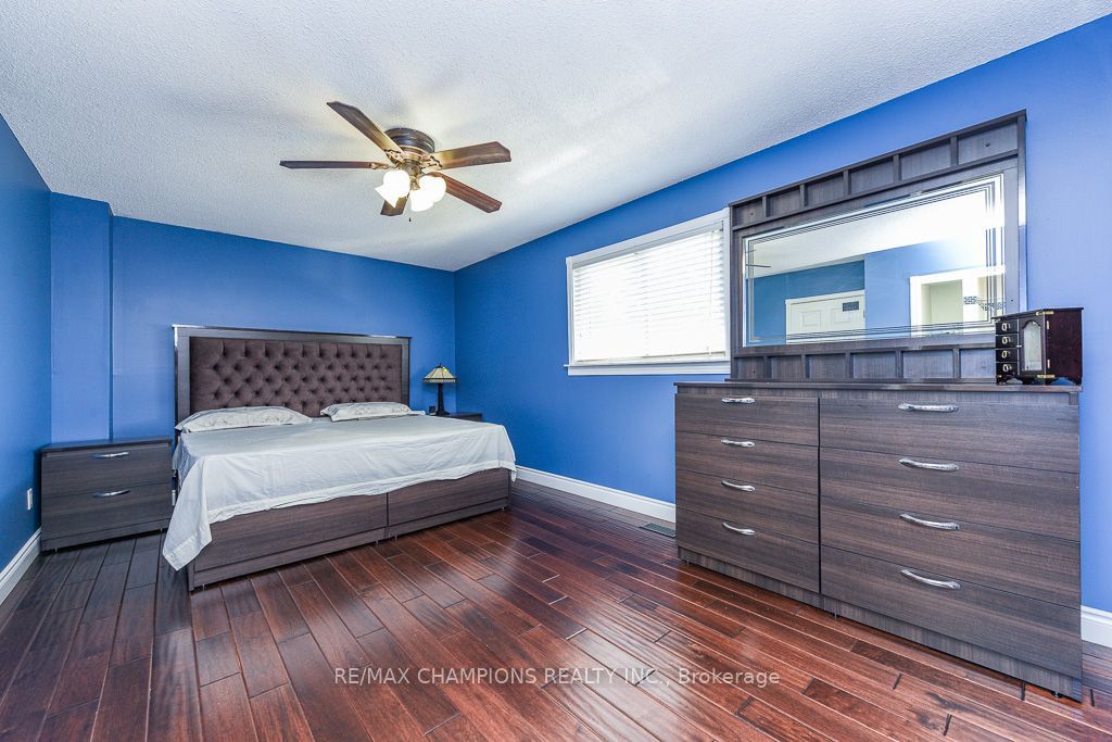 163 Simmons Boulevard Property Photo 28