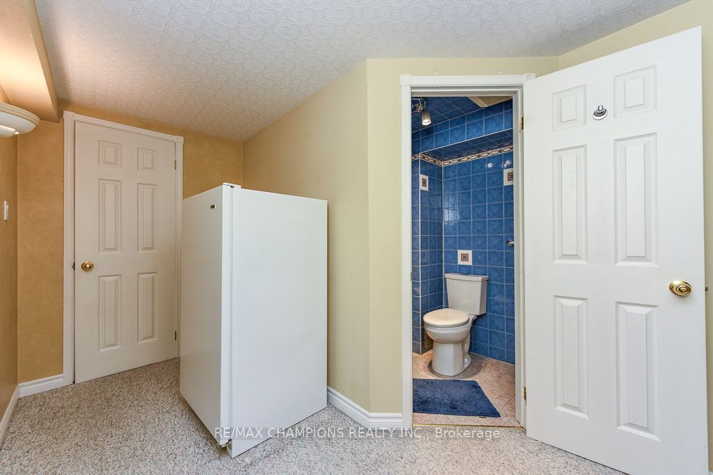 163 Simmons Boulevard Property Photo 33