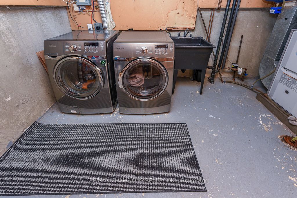 163 Simmons Boulevard Property Photo 38