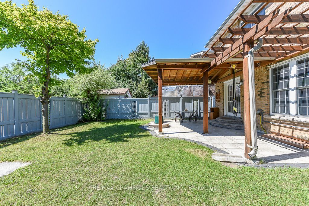163 Simmons Boulevard Property Photo 45