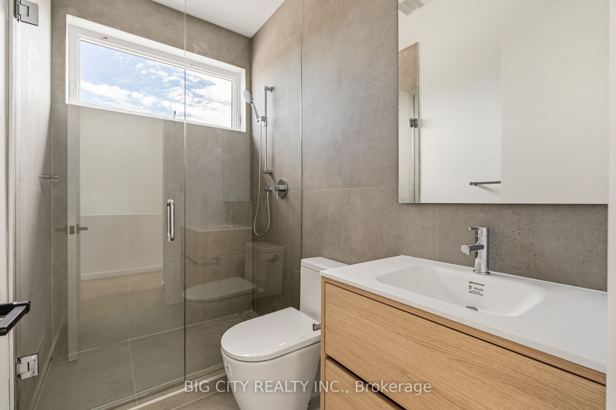 276 Lanor Avenue 3 Property Photo 33