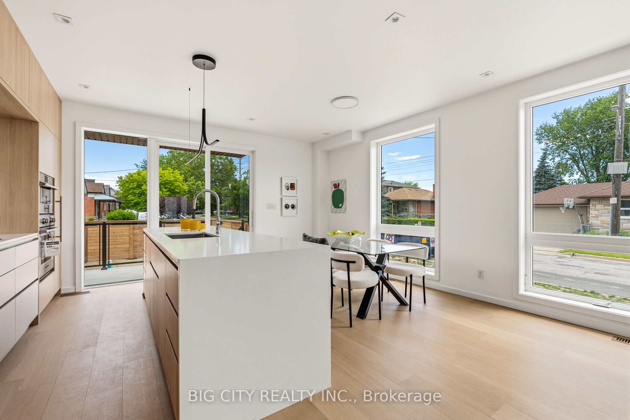 276 Lanor Avenue 1 Property Photo 15