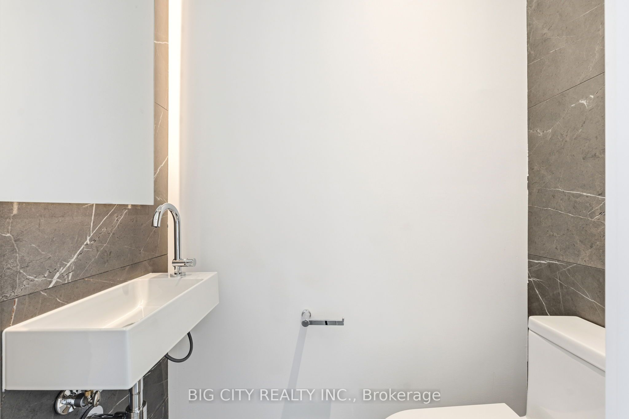 276 Lanor Avenue 1 Property Photo 20