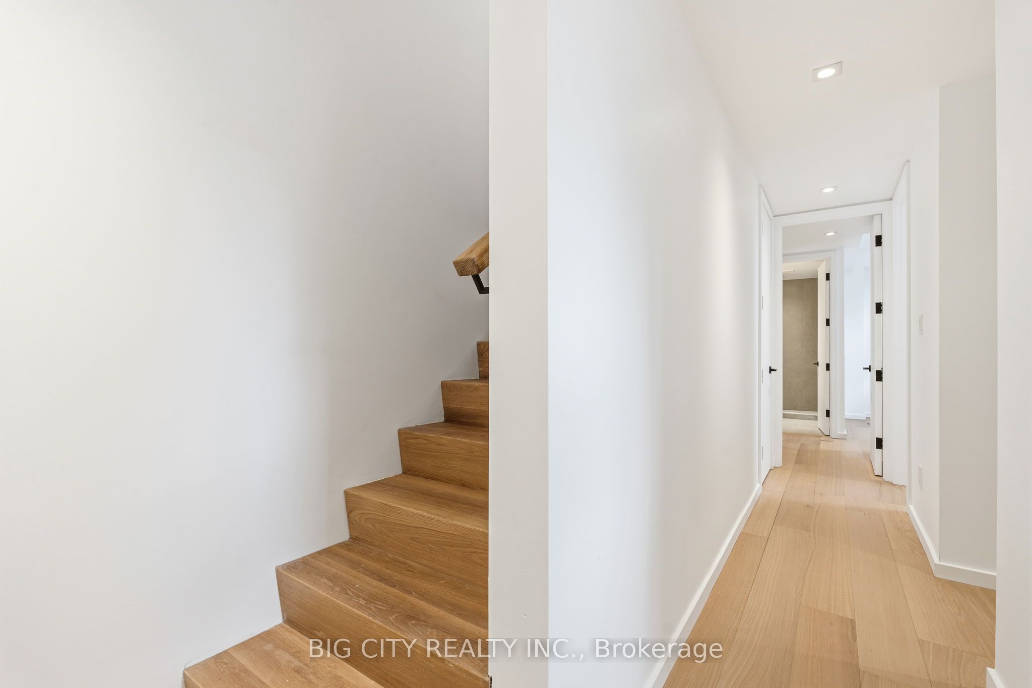 276 Lanor Avenue 1 Property Photo 22