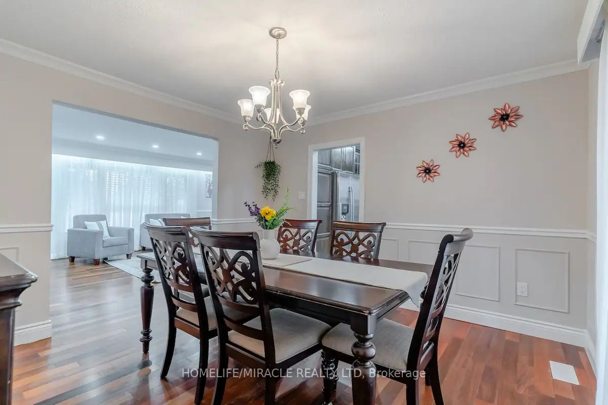 10690 Trafalgar Road Property Photo 6
