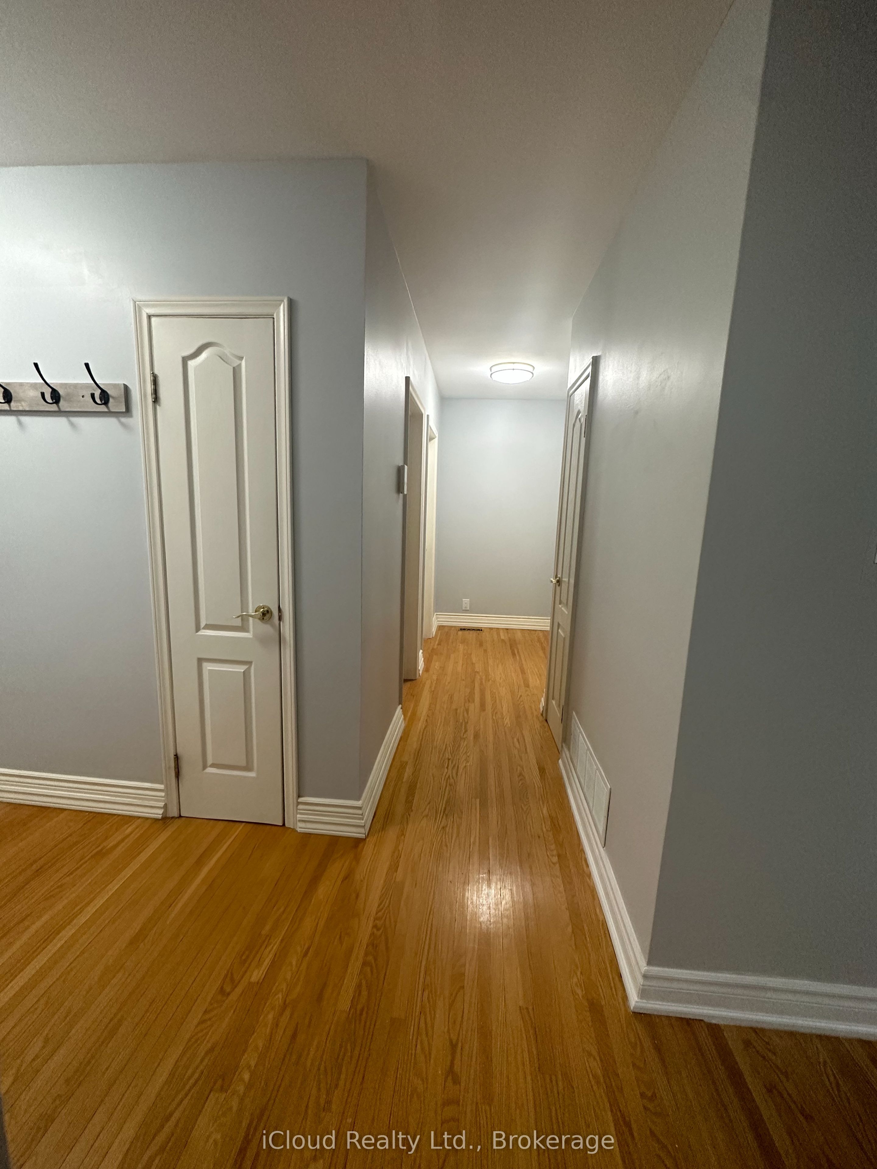 17 Sora Drive Main Property Photo 7