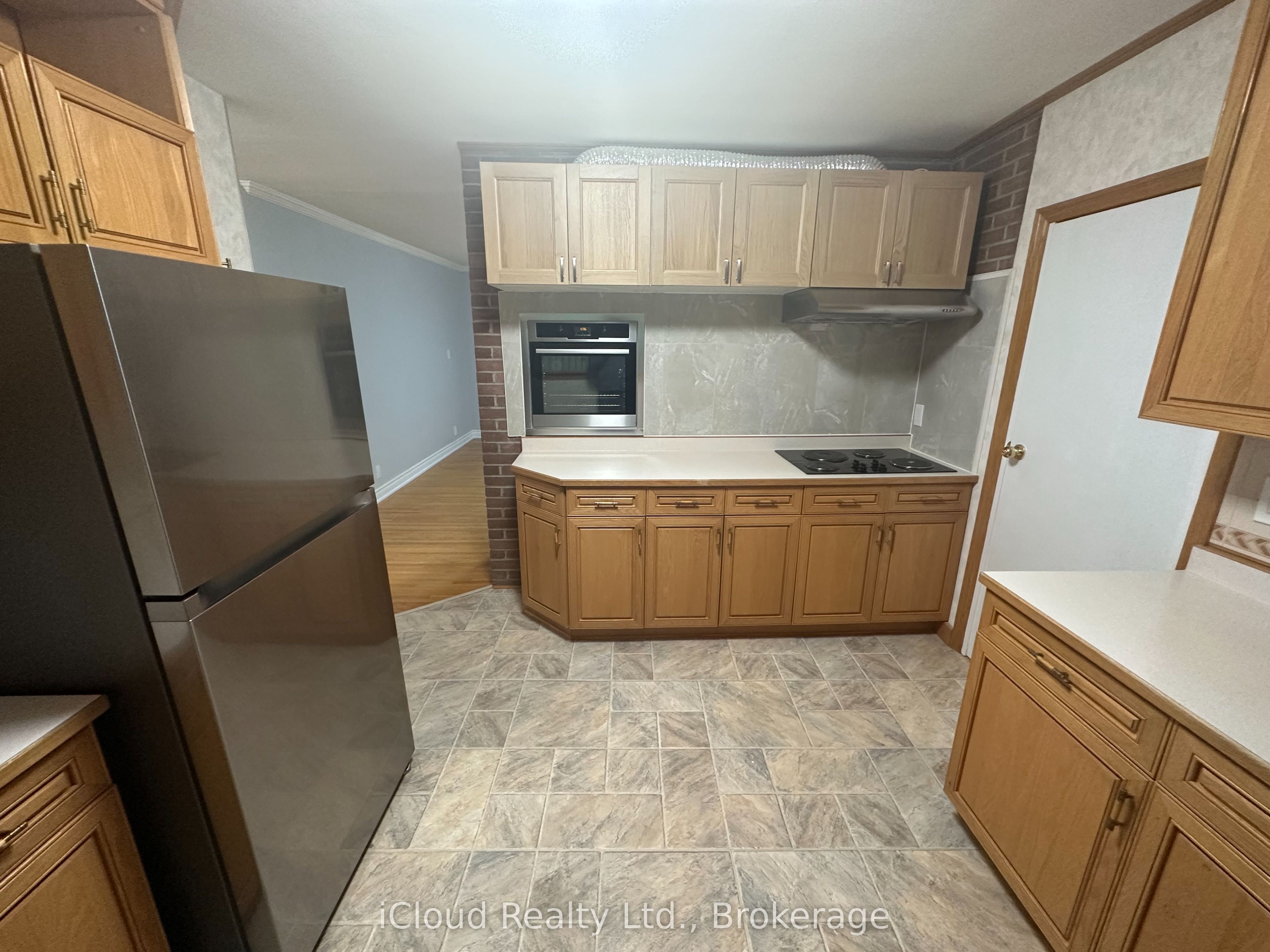 17 Sora Drive Main Property Photo 12