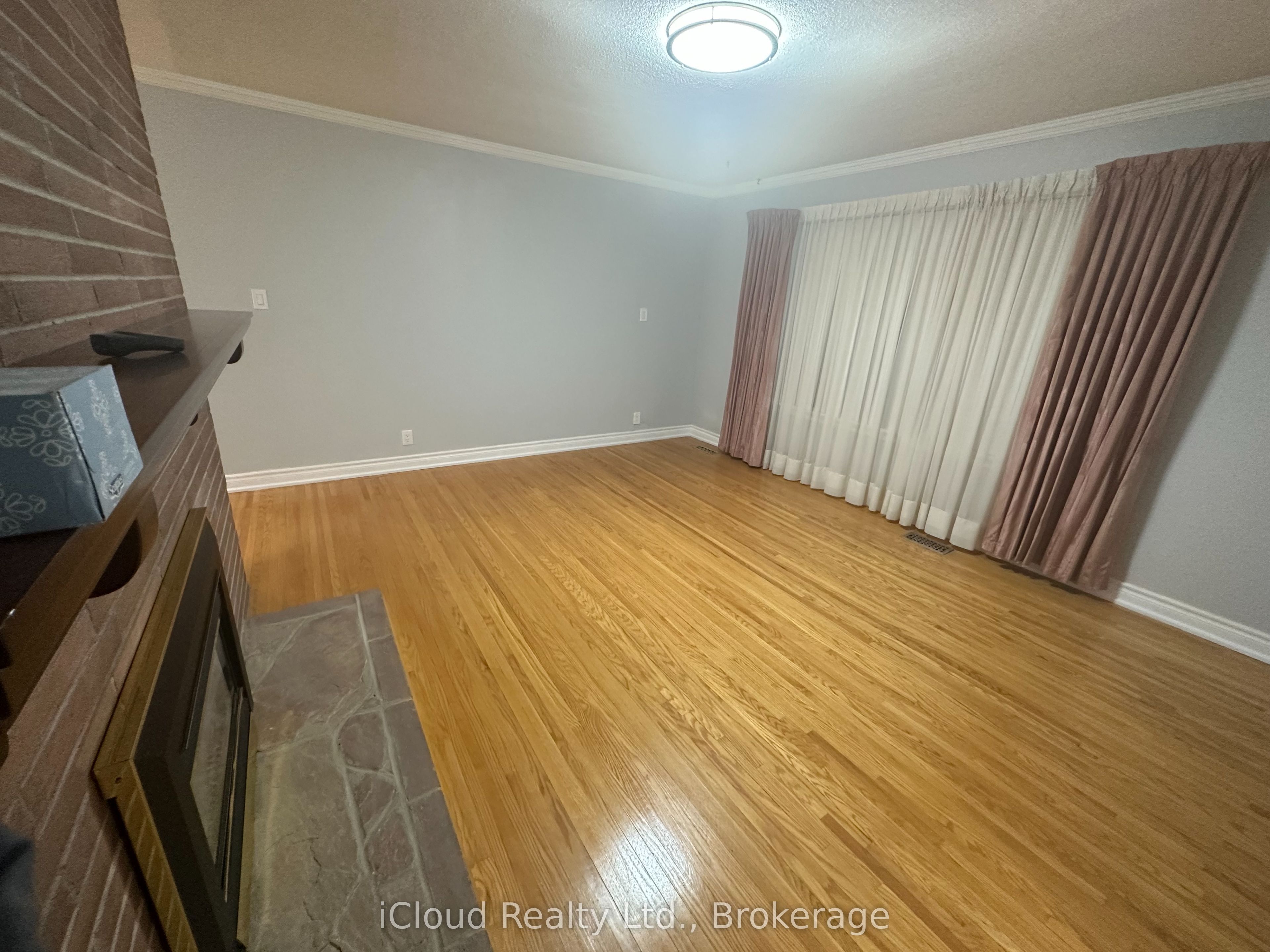17 Sora Drive Main Property Photo 15