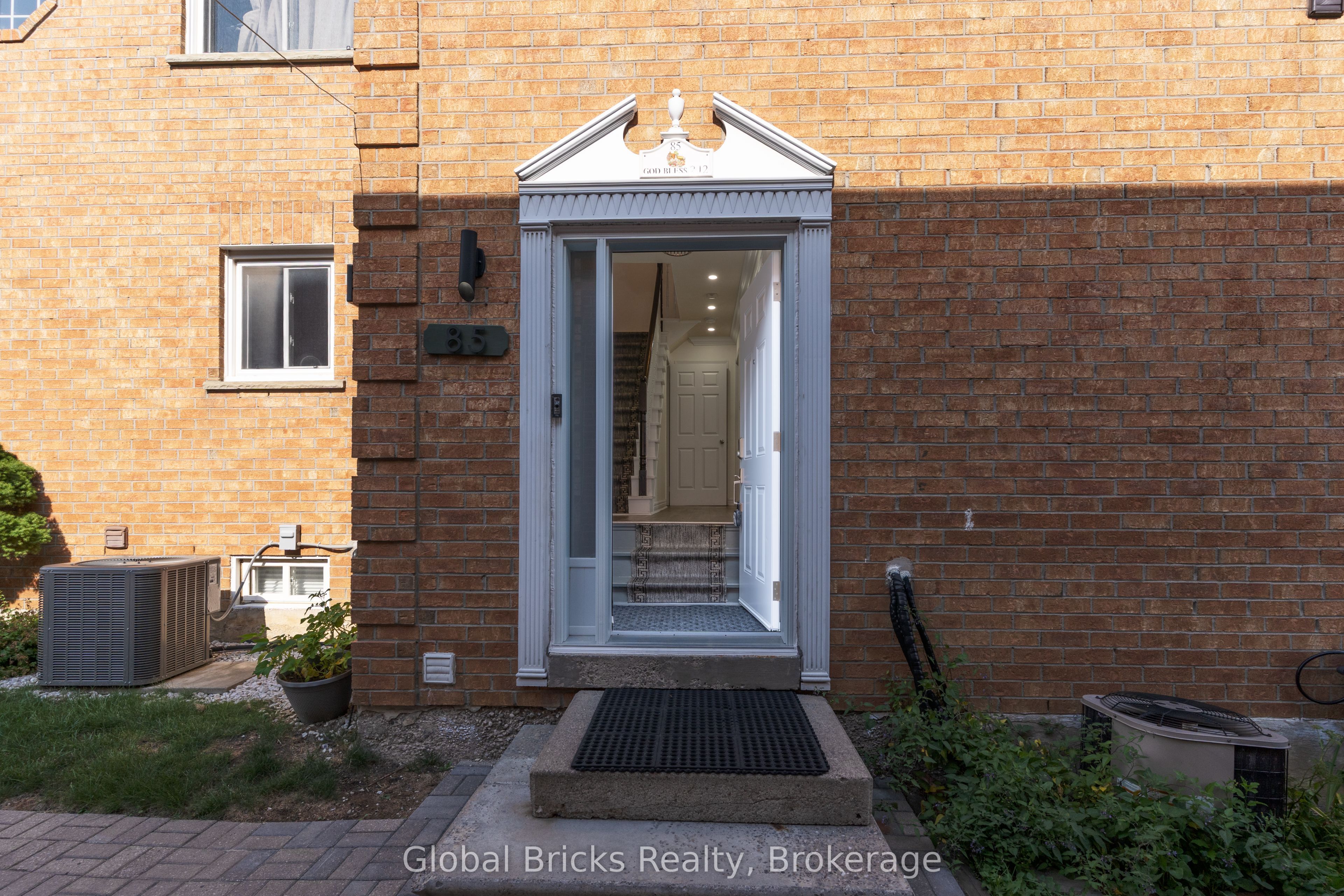 85 Millstone Drive Property Photo 2