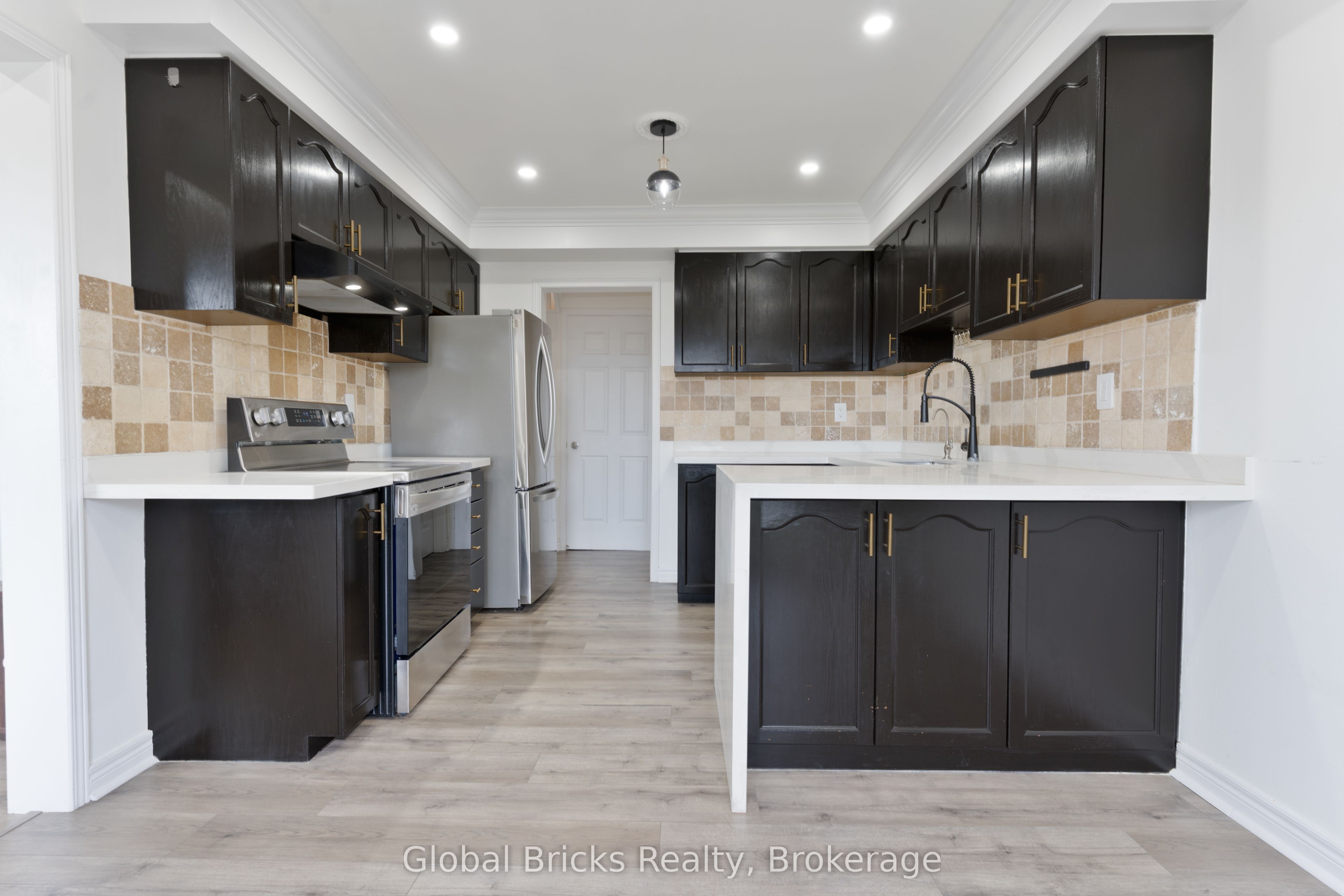 85 Millstone Drive Property Photo 7