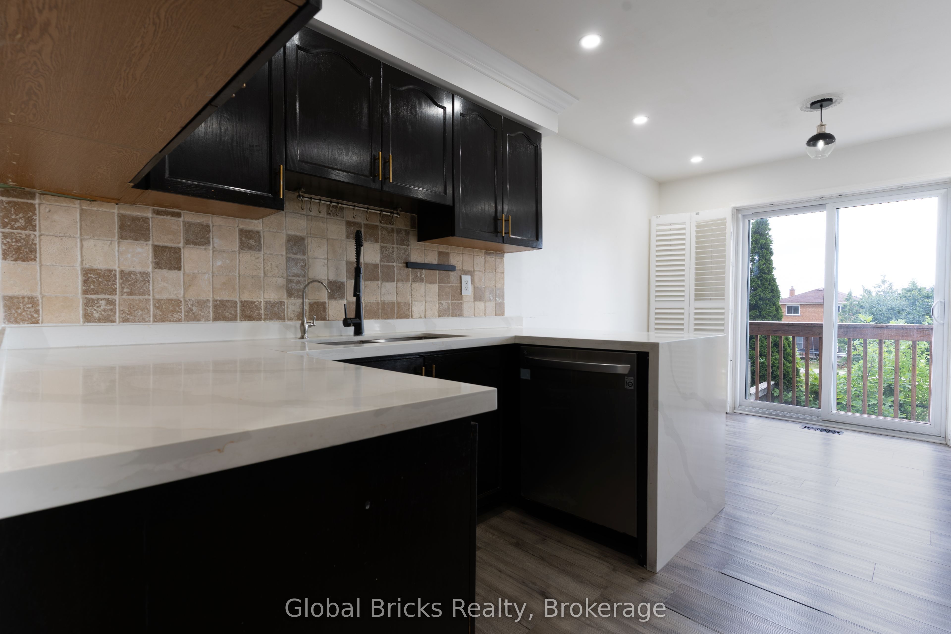 85 Millstone Drive Property Photo 10