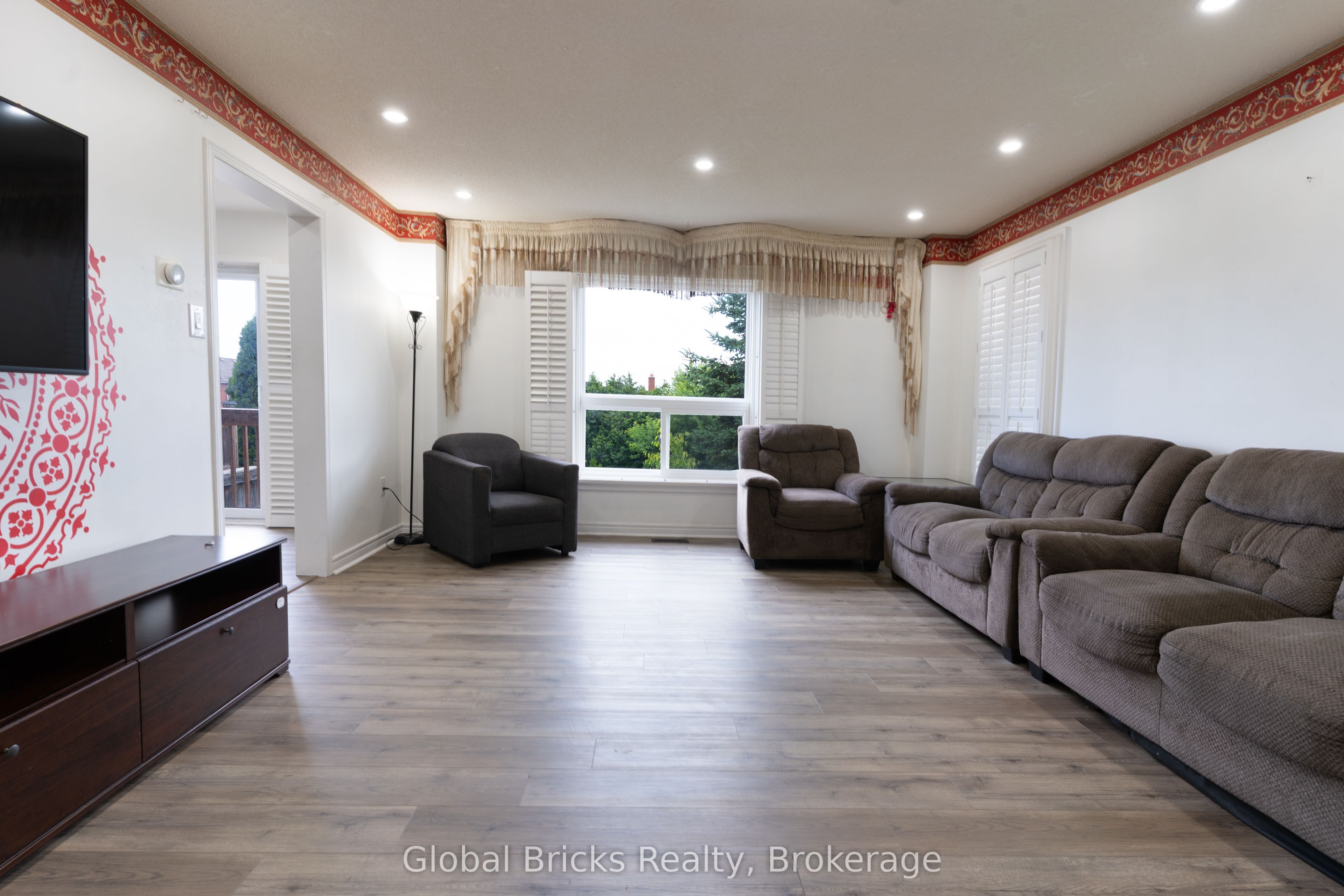 85 Millstone Drive Property Photo 11