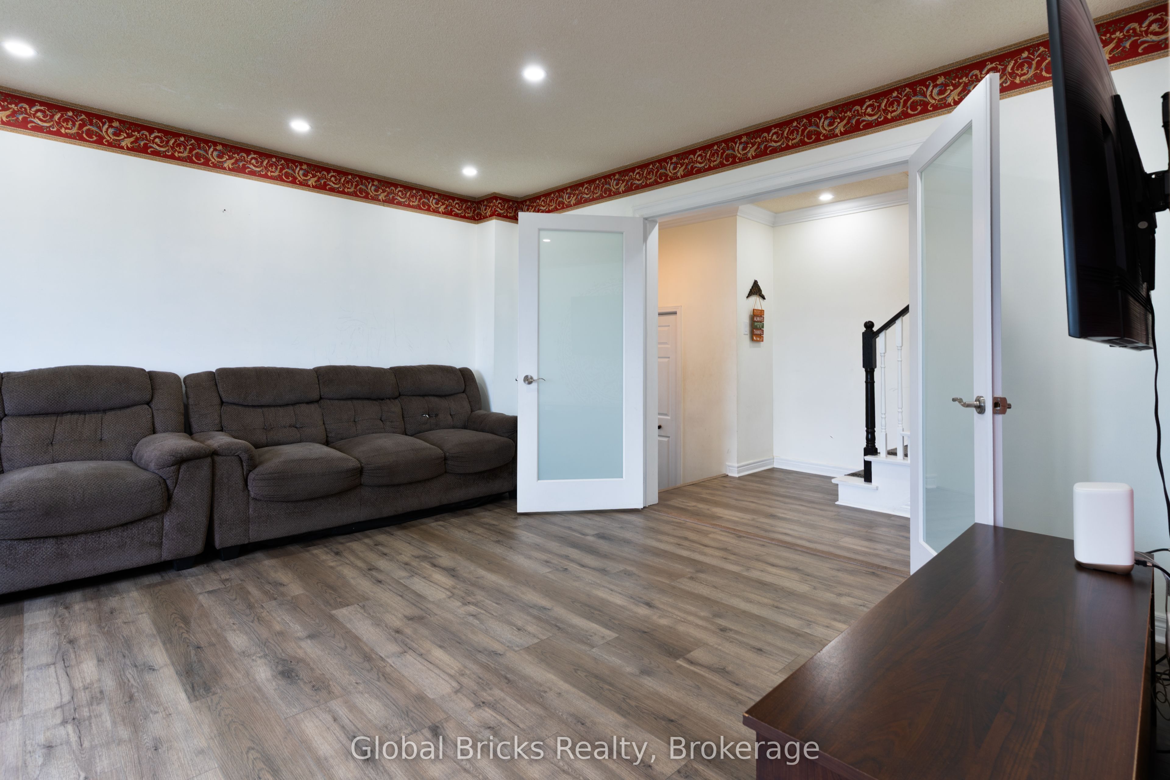 85 Millstone Drive Property Photo 14