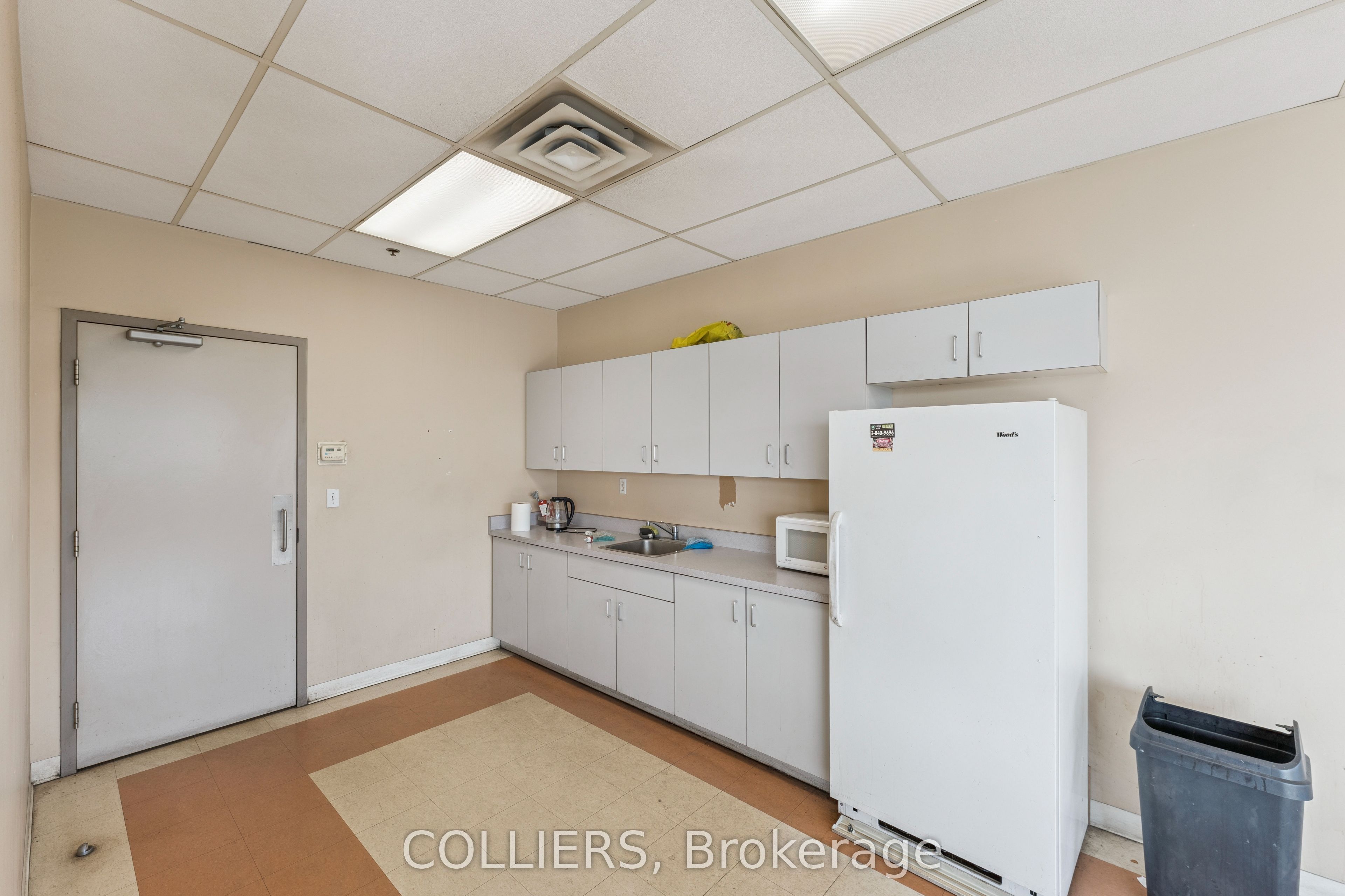 120 Van Kirk Drive B Property Photo 12
