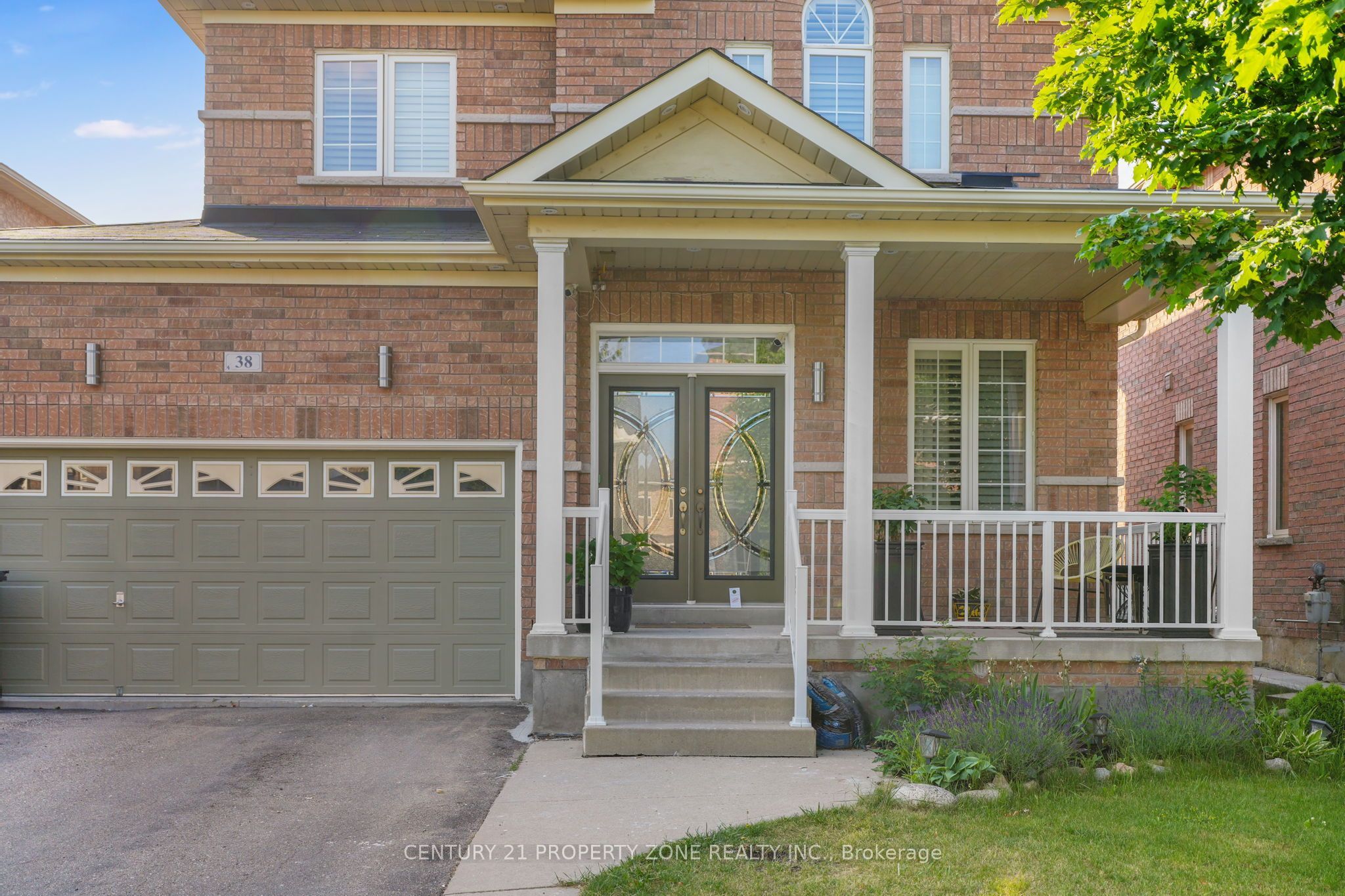 38 Callalily Road Property Photo 3